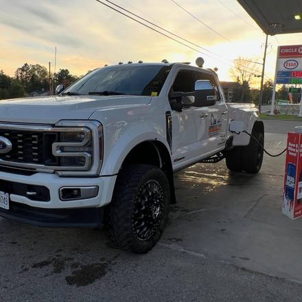 Company Ford F350 on new wheels