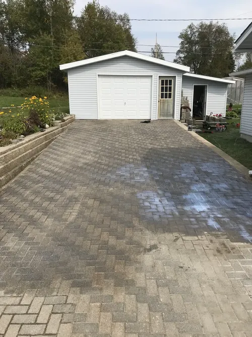 Herringbone lockstone driveway